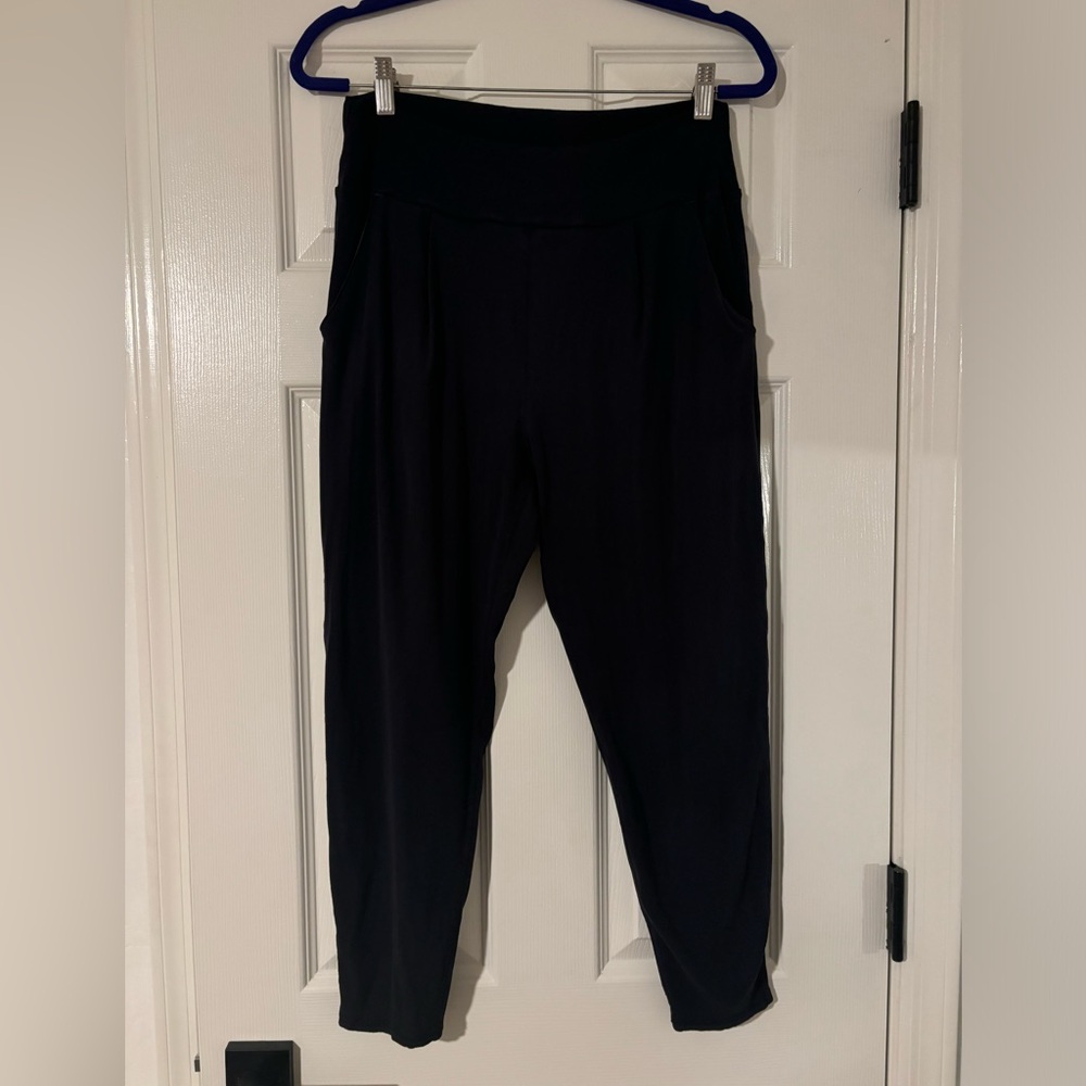 Vuori Lux Harem Pant size L - Picture 2 of 5